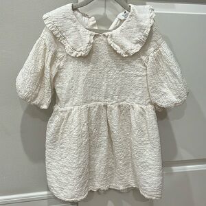 H&M puffy sleeve off white girls dress. Size 5T.